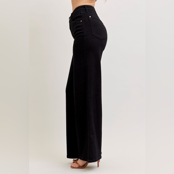 Judy Blue Black High-Waisted Wide Leg Jeans - Picture 9 of 10
